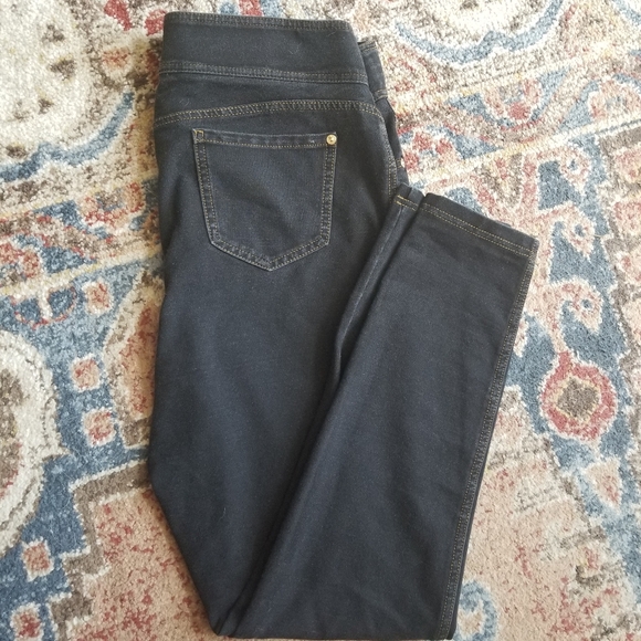 Nygard jeggings black denim with fade with size large 14/16 EUC brown stitching - Picture 1 of 5